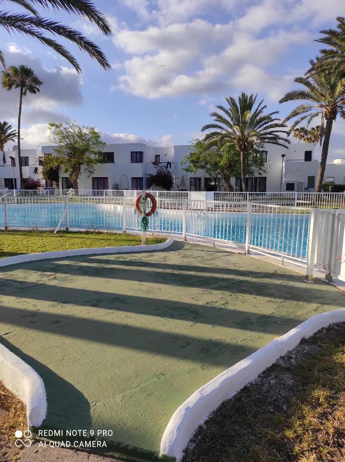 Alojamiento Playa Centro Corralejo 17 المظهر الخارجي الصورة